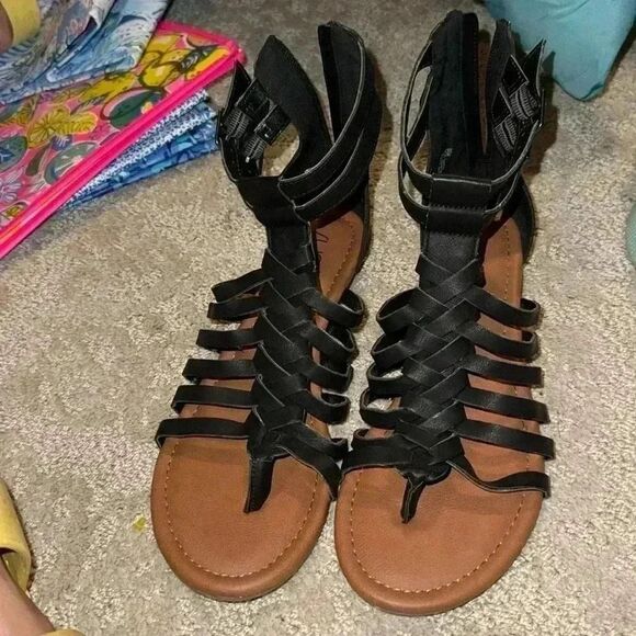 Sugar sandals size 8 1/2 - Picture 1 of 3